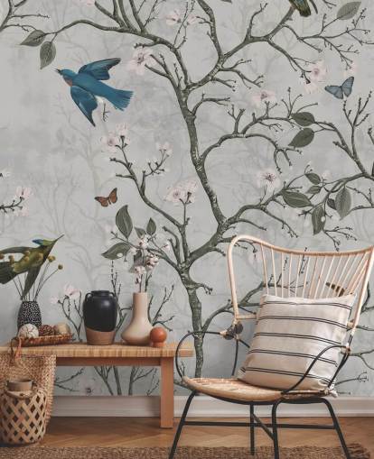 lichte bosbehangmuurschildering met vogels voor de slaapkamer