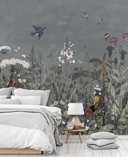 mural de papel pintado floral oscuro con pájaros para dormitorio