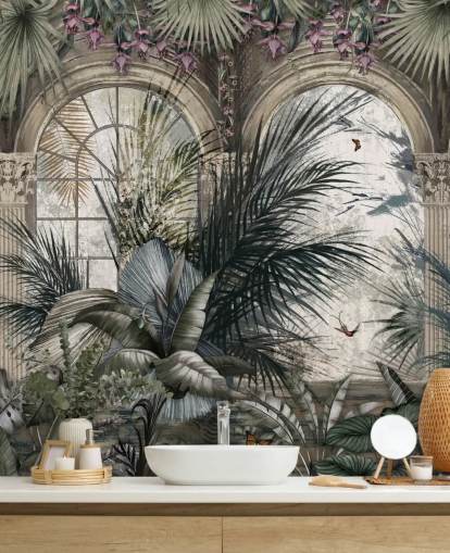 Fenêtres cintrées et papier peint de la jungle à colonnades