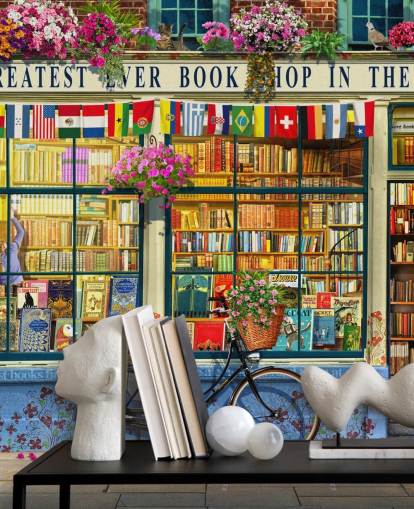 fargerikt tilpasset fasadetapet kalt Greatest Bookshop av Garry Walton for omsorgsboliger, skoler og biblioteker