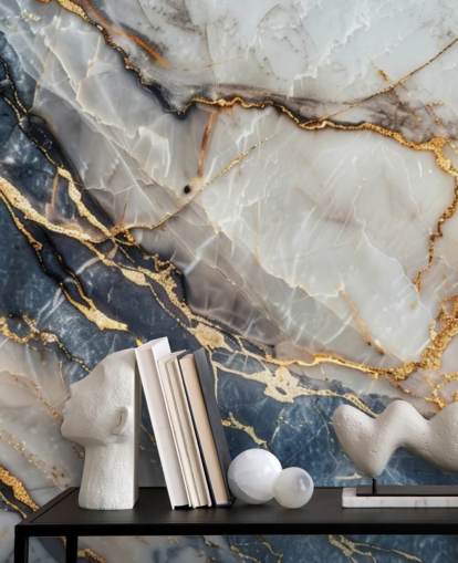mural de papel pintado de mármol blanco, azul y dorado llamado Statuario White and Blue Marble para comedores, cocinas y baños