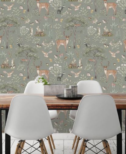 papel de parede verde para crianças chamado Green Fantastic Forest de Kikki Belle para creches e quartos infantis