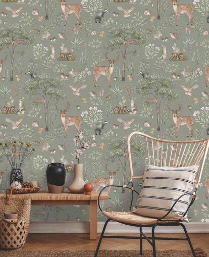 papel pintado verde de bosque infantil llamado Green Fantastic Forest de Kikki Belle para guarderías y dormitorios infantiles