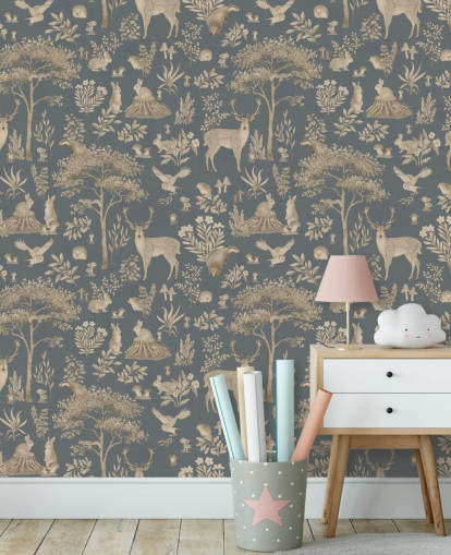 blå barnskog tapetväggmålning som heter Vintage Blue Fantastic Forest av Kikki Belle för en plantskola eller barns sovrum blå barnskog tapetväggmålning som heter Vintage Blue Fantastic Forest av Kikki Belle för en plantskola eller barns sovrum