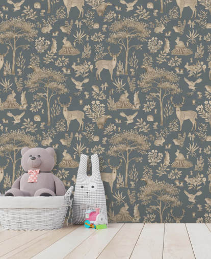Blaue Wald-Wandtapete für Kinder namens Vintage Blue Fantastic Forest von Kikki Belle für ein Baby- oder Kinderzimmer Blaue Wald-Wandtapete für Kinder namens Vintage Blue Fantastic Forest von Kikki Belle für ein Baby- oder Kinderzimmer