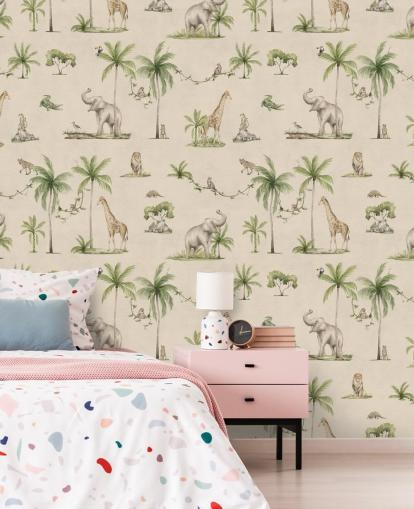 beige kinderjungle behangmuurschildering genaamd Joyful Jungle van Kikki Belle voor kinderkamers