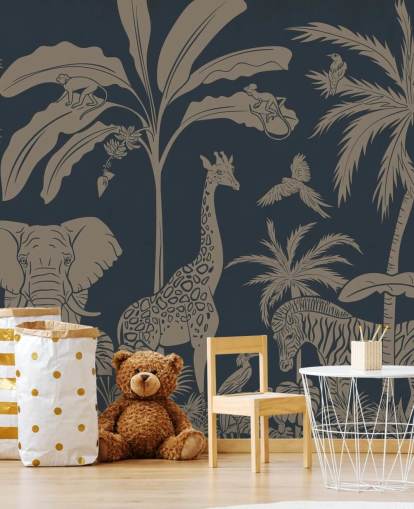 mural de papel de parede azul escuro da selva chamado Monochrome Jungle - Vintage Blue de Kikki Belle para quartos infantis e creches
