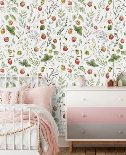 mural de papel de parede vermelho e verde Kikki Belle chamado Strawberry Hill para creches, cozinhas e salas de jogos