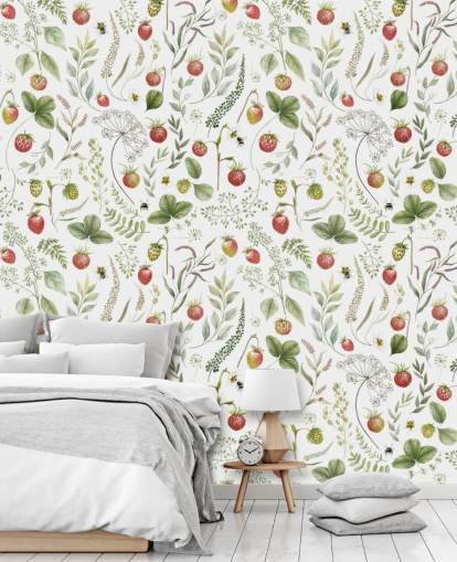 mural de papel pintado rojo y verde de Kikki Belle llamado Strawberry Hill para guarderías, cocinas y salas de juegos