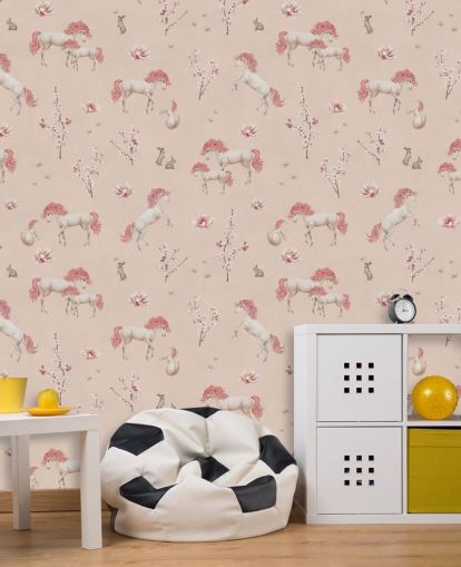 mural de papel pintado de unicornio rosa llamado Pink Unique Unicorn de Kikki Belle para dormitorios y guarderías de niñas