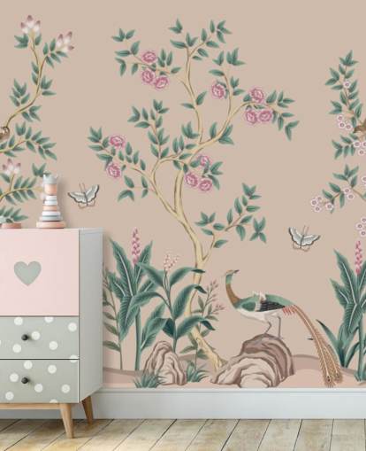 rosafarbenes Chinoiserie-Tapetenbild namens Pink Chinoiserie Rose Garden für Schlafzimmer und Esszimmer
