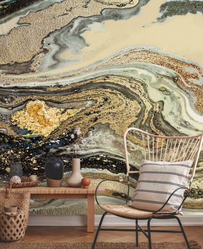 mural de papel pintado de mármol marrón dorado llamado Golden Brown Agate Marble de Lara Skinner para salas de estar y comedores