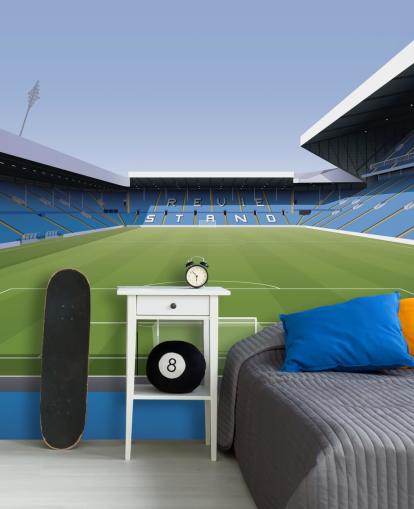 Blau-grüne Fußballstadion-Tapete namens Elland Road Football Stadium für Kinder- und Spielzimmer von Matthew J I Wood Design & Illustration