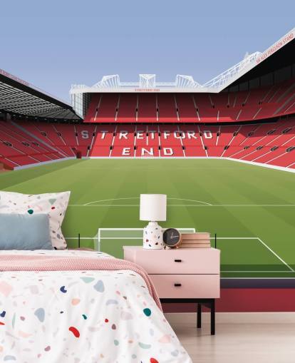 rødt og grønt fotballstadion tapet veggmaleri kalt Old Trafford Football Stadium av Matthew J I Wood Design & Illustrasjon for barnas soverom