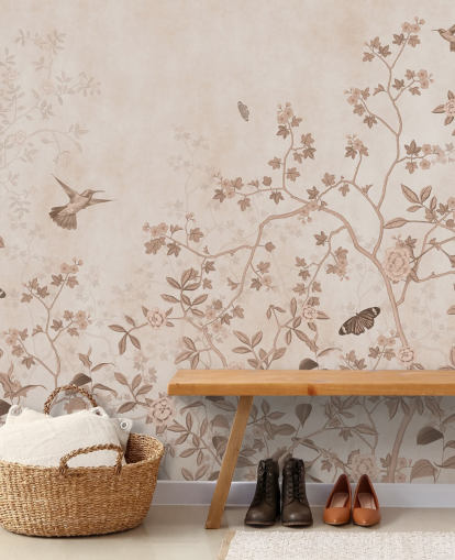 beige jungle vægmaleri kaldet Beige Birds and Butterflies på Wallsauce til soveværelser, badeværelser og gange