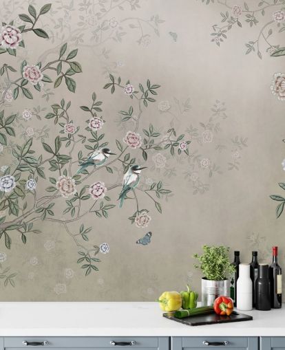 beige natuurbehangmuurschildering genaamd Birds Singing in the Rose Garden at Wallsauce voor slaapkamers, woonkamers en badkamers