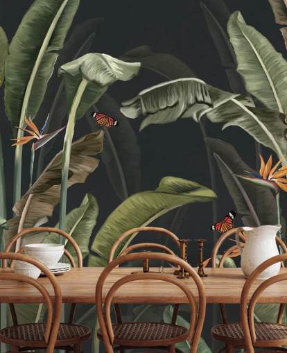 dunkle Palmentapete namens Palm Trees and Butterflies Dark at Wallsauce für Schlafzimmer