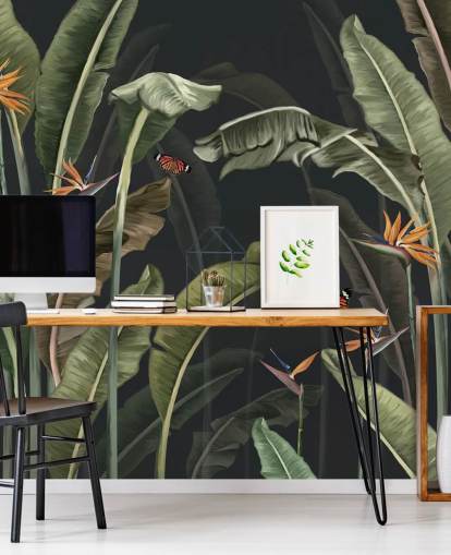 mørkt palmetretapet kalt Palm Trees and Butterflies Dark at Wallsauce for soverom