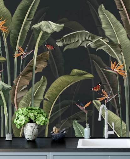 donker palmboombehang genaamd Palm Trees and Butterflies Dark at Wallsauce voor slaapkamers donker palmboombehang genaamd Palm Trees and Butterflies Dark at Wallsauce voor slaapkamers