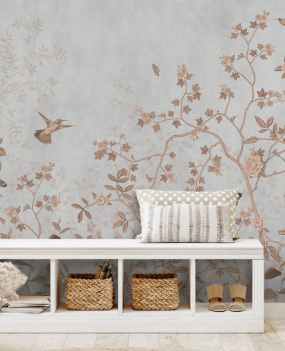 Graue Dschungel-Tapete mit dem Titel Grey Birds and Butterflies at Wallsauce für Flure, Badezimmer und Esszimmer