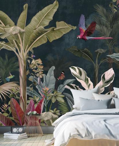 behangmuurschildering met de naam Parrot Flying Through the Jungle at Wallsauce voor slaapkamers en woonkamers
