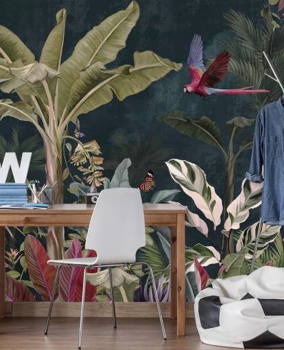 mural de papel pintado de la jungla llamado Parrot Flying Through the Jungle en Wallsauce para dormitorios y salas de estar