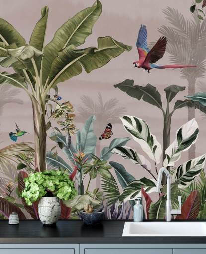 rosa djungel tapetväggmålning som heter Parrot Flying Through the Jungle Pink på Wallsauce för sovrum och badrum