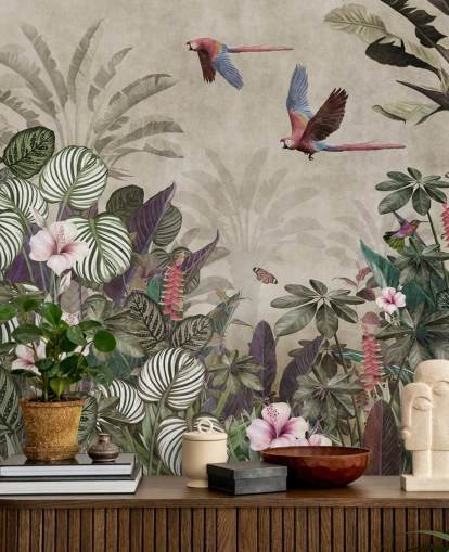 beige papegaaienbehang genaamd Parrot Jungle Flight at Wallsauce voor slaapkamers, badkamers en woonkamers beige papegaaienbehang genaamd Parrot Jungle Flight at Wallsauce voor slaapkamers, badkamers en woonkamers