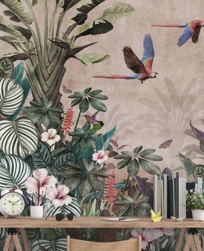 rosa papegøye tapet veggmaleri kalt Parrot Jungle Flight Pink på Wallsauce for soverom, stuer og bad