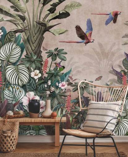 lyserød papegøje tapetmaleri kaldet Parrot Jungle Flight Pink på Wallsauce til soveværelser, stuer og badeværelser