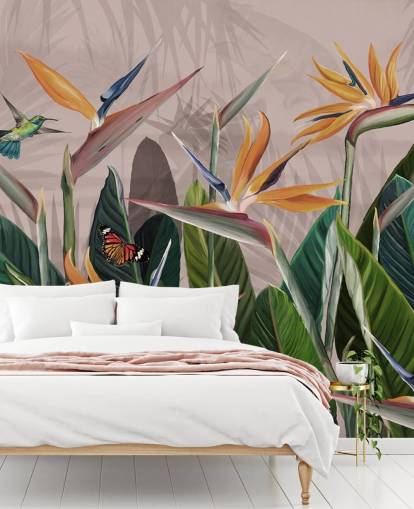 papier peint mural tropical rose et vert appelé Tropical Forest Flowers and Birds Pink at Wallsauce pour les chambres et les salons