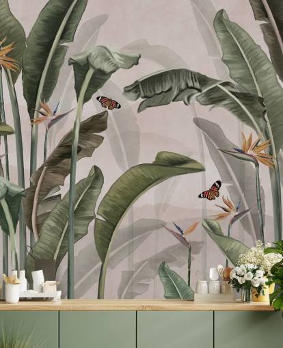 vaaleanpunainen viidakon taustakuvamaalaus nimeltä Palm Trees and Butterflies Pink Wallsaucessa makuuhuoneisiin ja olohuoneisiin