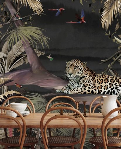 carta da parati murale con giungla scura chiamata Relaxing Jungle Jaguar Dark at Wallsauce per camere da letto e salotti