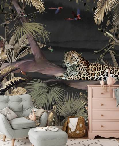 mørk jungle tapetmaleri kaldet Relaxing Jungle Jaguar Dark på Wallsauce til soveværelser og stuer