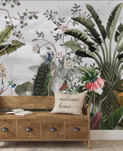 grijze pauw behangmuurschildering genaamd Tropical Forest Peacock Grey bij Wallsauce voor badkamers, keukens en slaapkamers