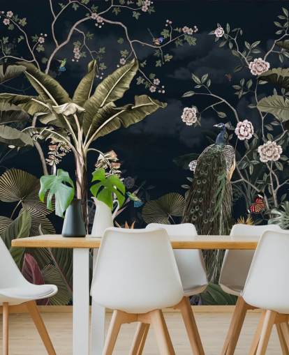 marineblauwe pauwmuurschildering genaamd Tropical Forest Peacock Navy at Wallsauce voor slaapkamers en woonkamers marineblauwe pauwmuurschildering genaamd Tropical Forest Peacock Navy at Wallsauce voor slaapkamers en woonkamers