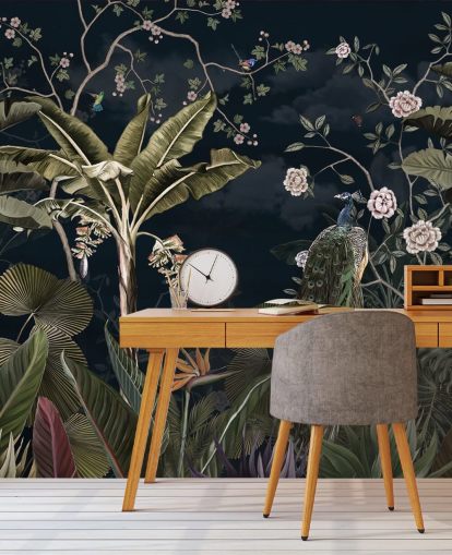 murale con pavone blu marino chiamato Tropical Forest Peacock Navy at Wallsauce per camere da letto e salotti