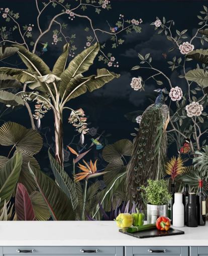 marinpåfågel väggmålning kallad Tropical Forest Peacock Navy på Wallsauce för sovrum och vardagsrum