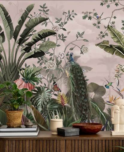 papier peint mural tropical rose appelé Tropical Forest Peacock Pink chez Wallsauce pour les chambres et les salons