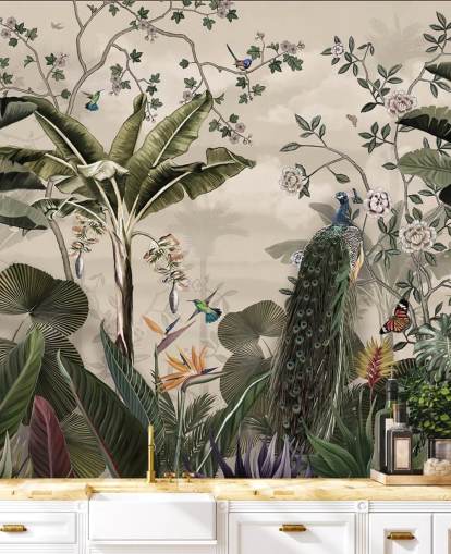 tropische bos pauw behangmuurschildering genaamd Tropical Forest Peacock at Wallsauce voor slaapkamers en woonkamers