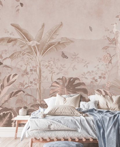 mural de papel pintado de pavo real blanco llamado Vintage Tropical White Peacock para dormitorios, salas de estar y baños