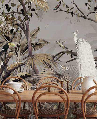 mural de papel pintado de pavo real blanco llamado Jungle White Peacock at Wallsauce para dormitorios y pasillos