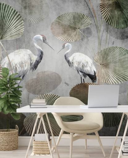 grüne Vintage-Dschungel-Tapete namens Vintage Jungle Cranes Green at Wallsauce für Schlafzimmer, Flure und Wohnzimmer