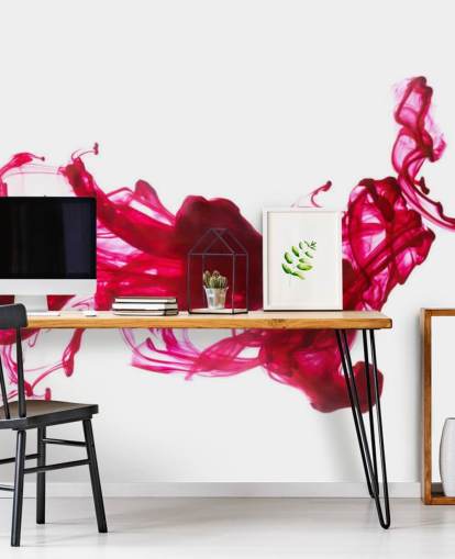 Decorazione murale con inchiostro rosso nell'acqua