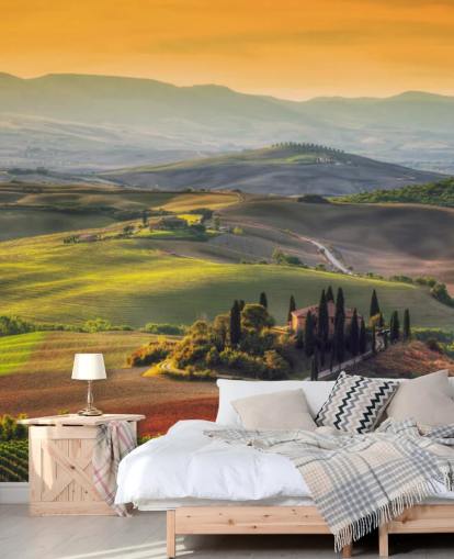 Paisagem da Toscana no papel de parede quente da noite