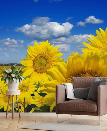 Behang met gele zonnebloemen