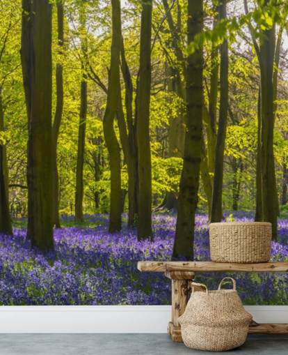 grüne und lila Waldtapete namens Sunlite Blue Wood für Schlafzimmer und Lounges grüne und lila Waldtapete namens Sunlite Blue Wood für Schlafzimmer und Lounges