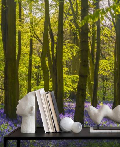 groene en paarse bosbehangmuurschildering genaamd Sunlite Blue Wood voor slaapkamers en lounges