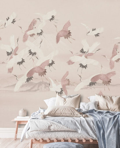 carta da parati murale beige con gru chiamata Flying Vintage Flying Cranes di Bloomery Decor per camere da letto, salotti e corridoi