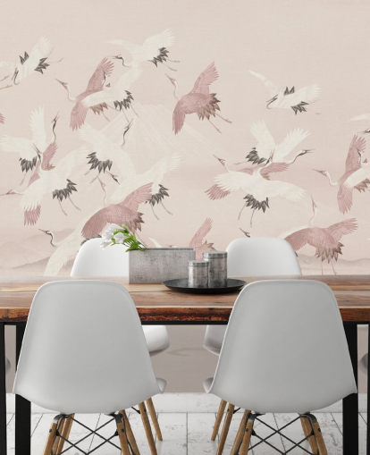 mural de papel pintado de grullas beige llamado Flying Vintage Flying Cranes de Bloomery Decor para dormitorios, salas de estar y pasillos mural de papel pintado de grullas beige llamado Flying Vintage Flying Cranes de Bloomery Decor para dormitorios, salas de estar y pasillos